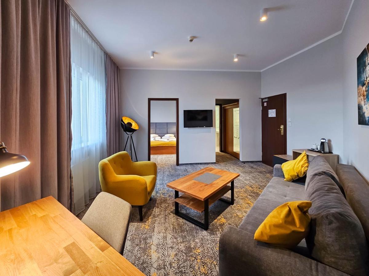 Hotel Mikulski Gliwice Dış mekan fotoğraf